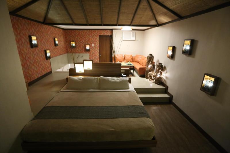 Victoria Court Suites Pasig Dış mekan fotoğraf