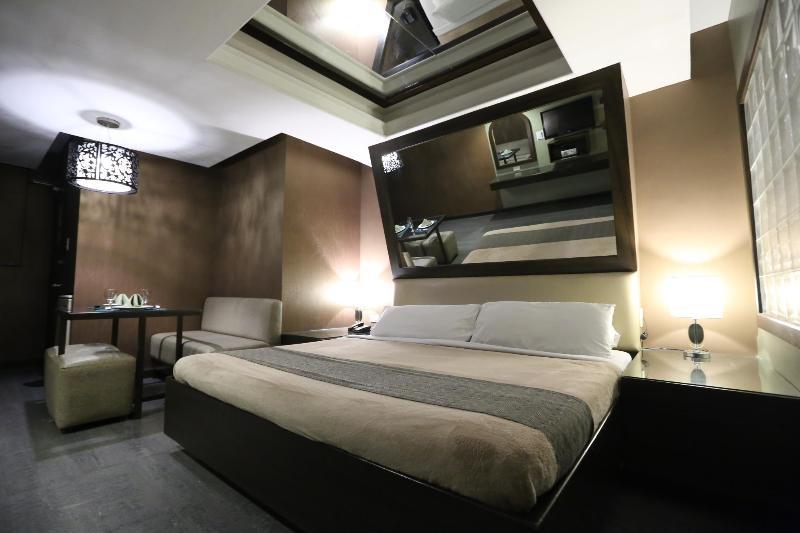 Victoria Court Suites Pasig Dış mekan fotoğraf